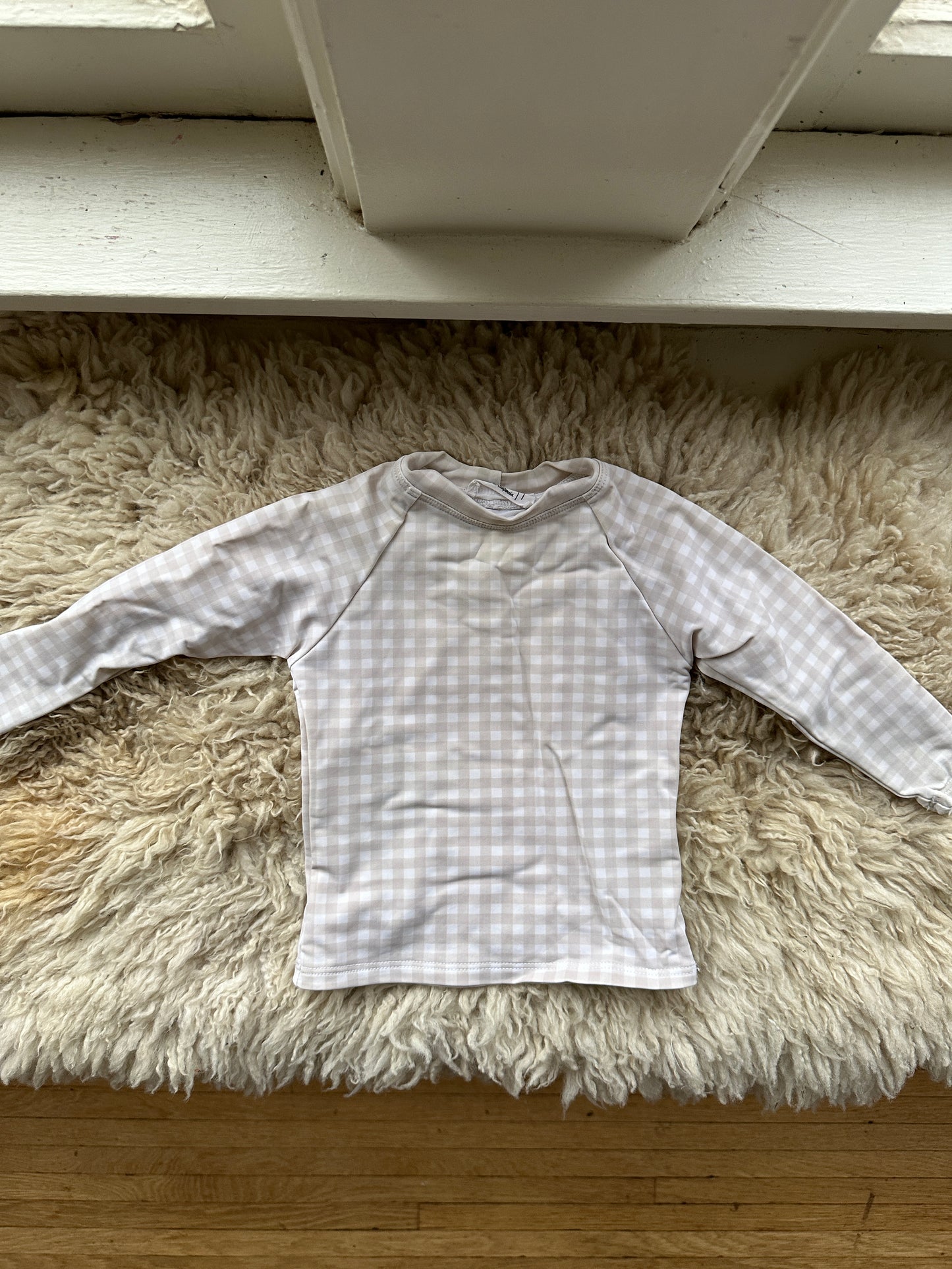 minnow rashguard, size 1