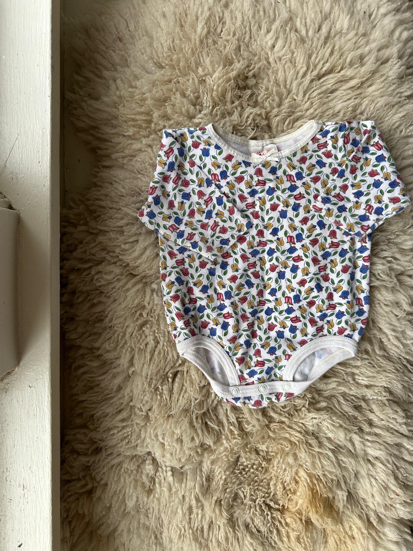 vintage carter's floral onesie, 3-6 months