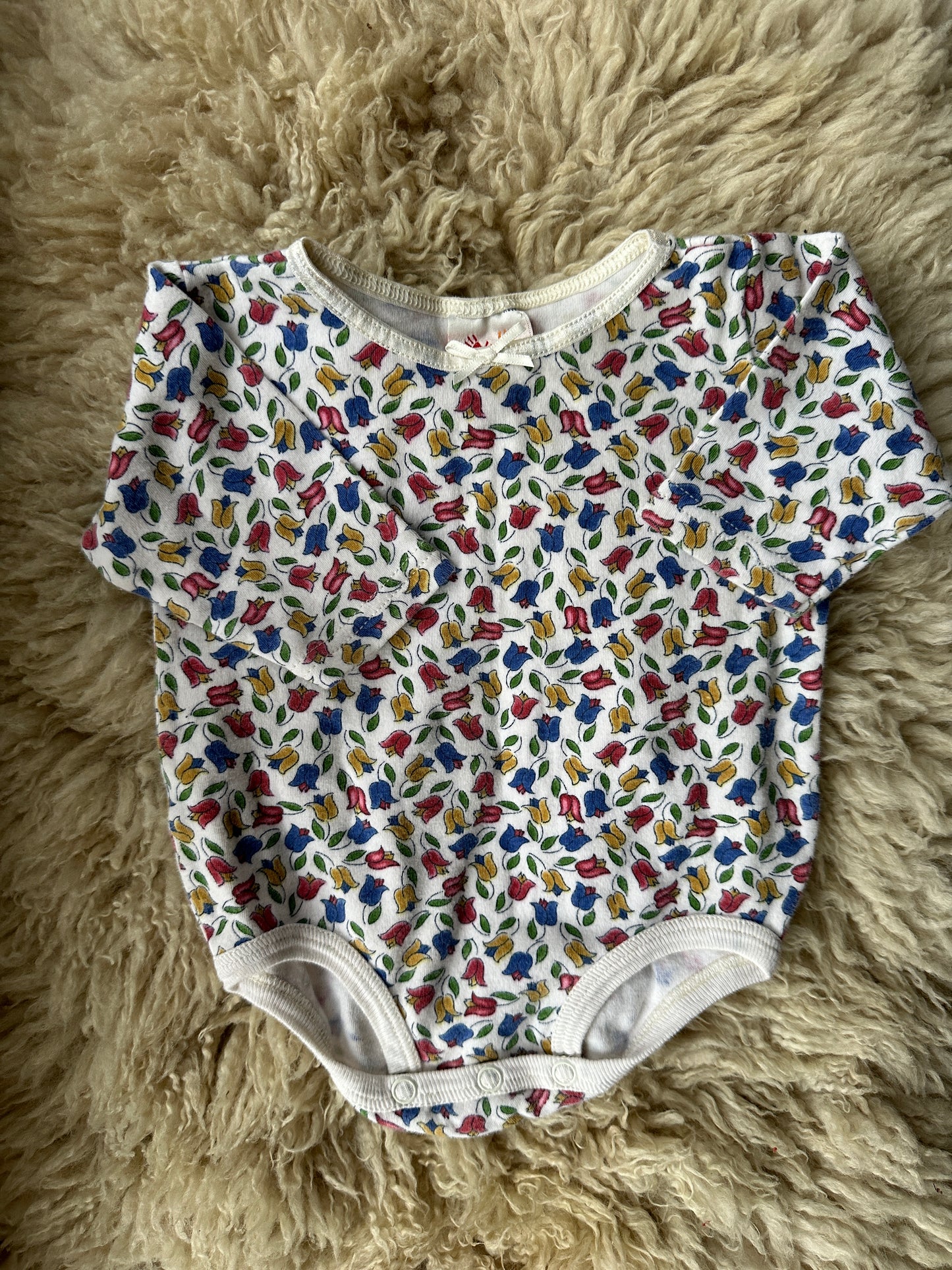 vintage carter's floral onesie, 3-6 months