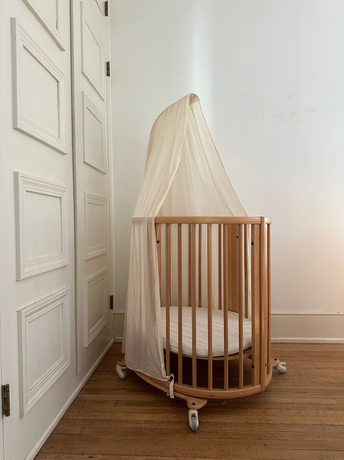 stokke sleepi mini crib + extender