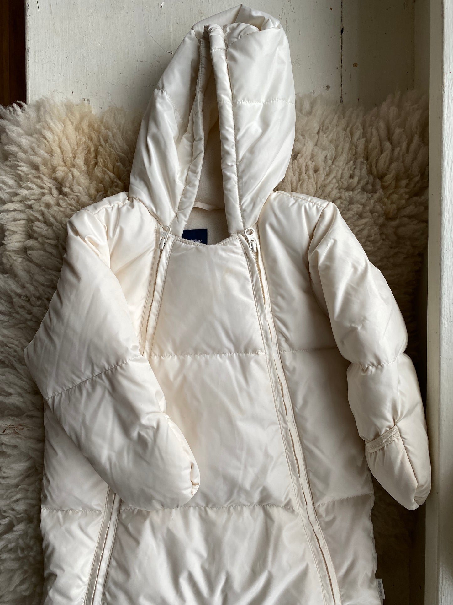 baby gap snowsuit, 6-12 months