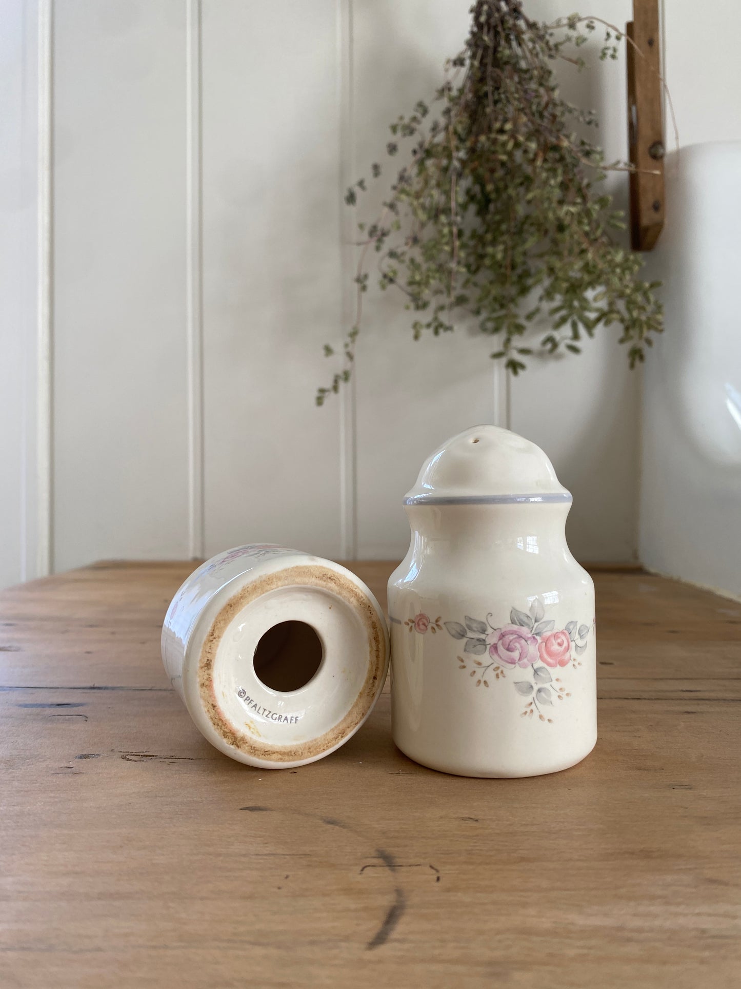 vintage floral salt + pepper shakers