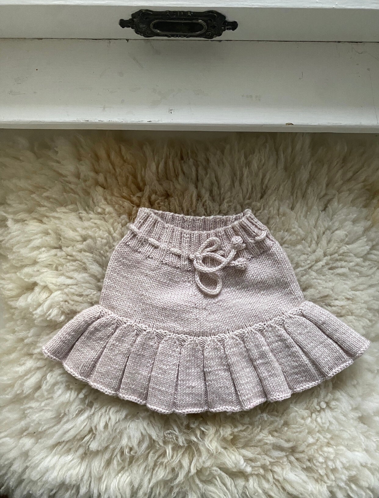 misha & puff skating pond skirt, 3-4 years