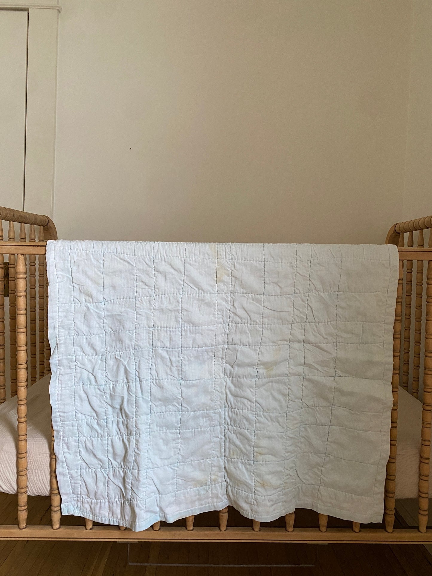 vintage handmade crib quilt