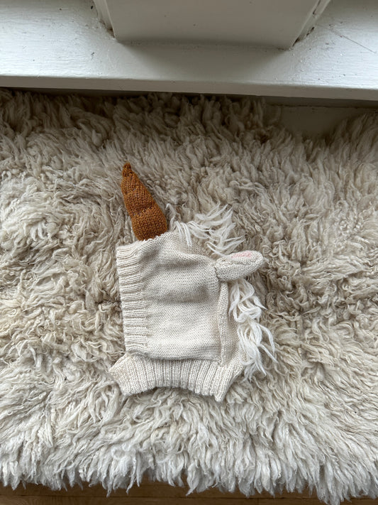 ouef knitted unicorn bonnet