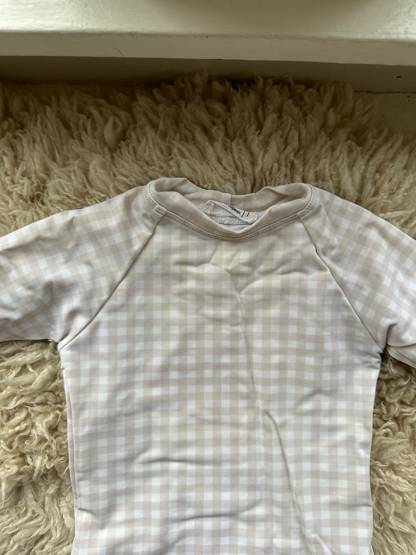 minnow rashguard, size 1