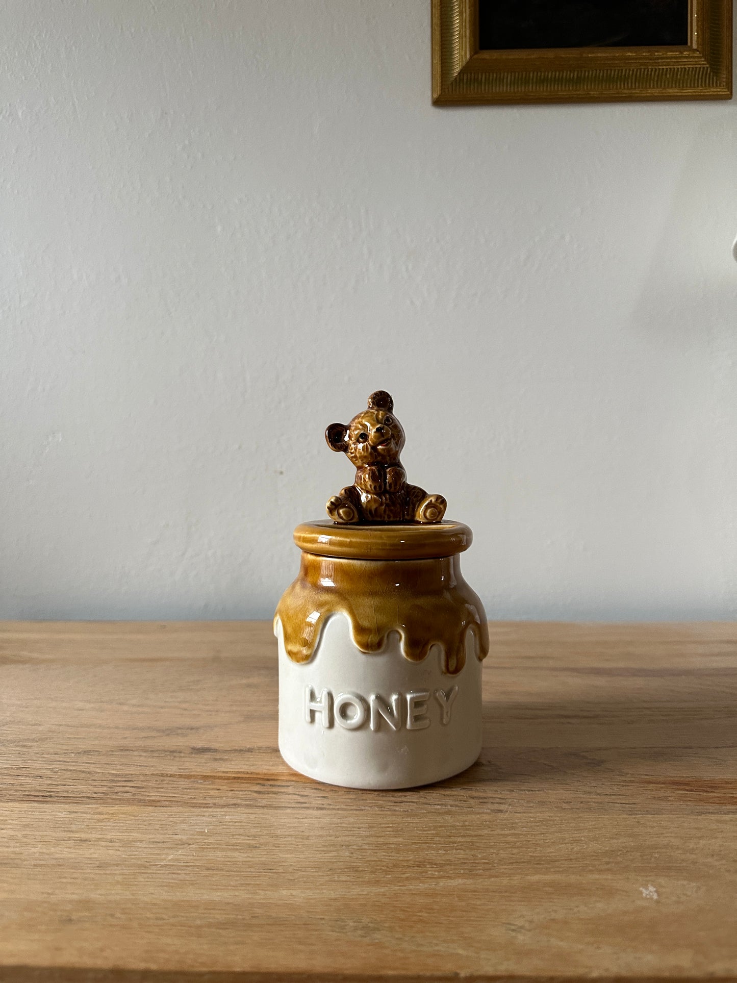 vintage honey pot