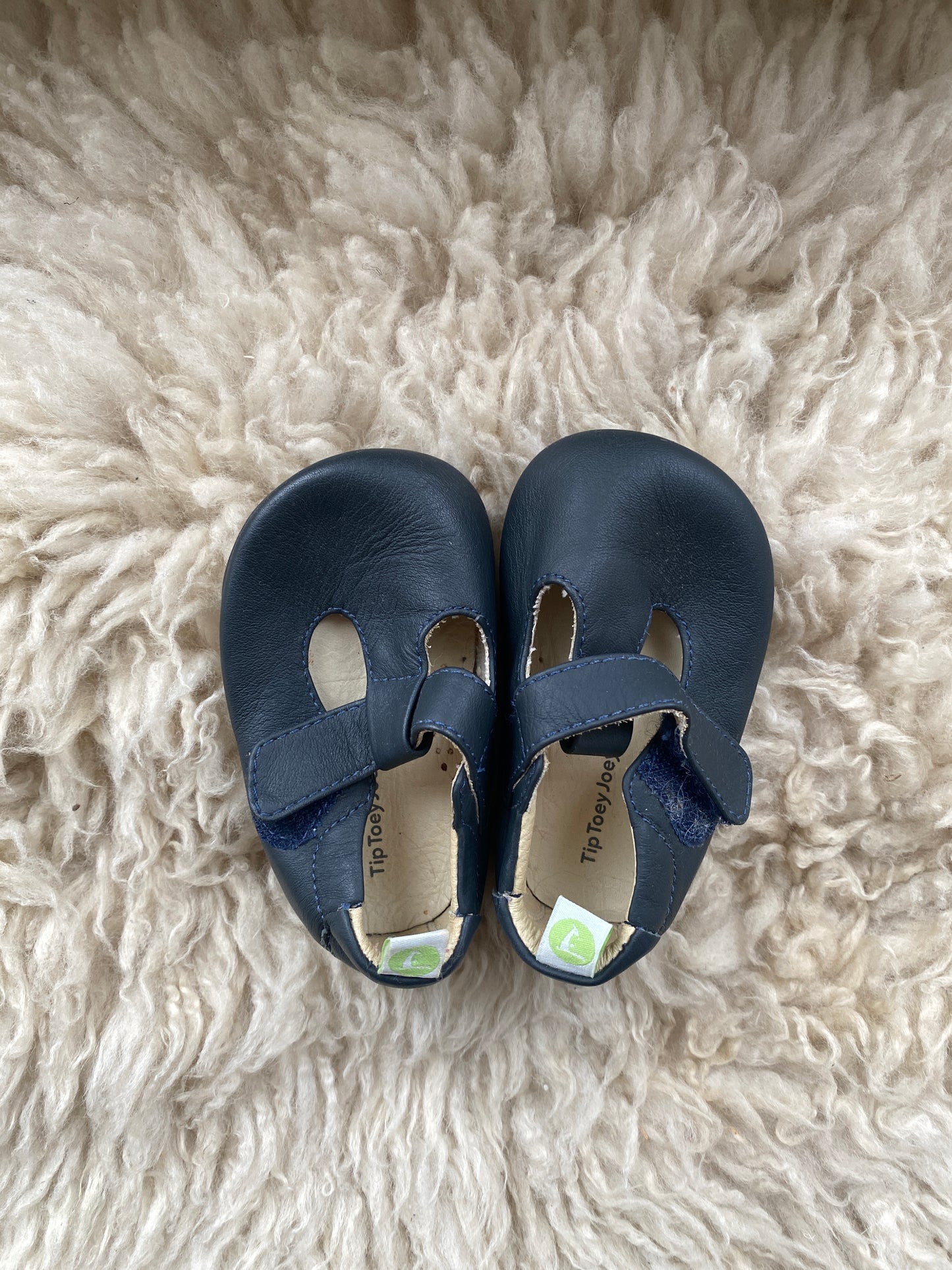 tip toey joey baby Mary janes, size 3